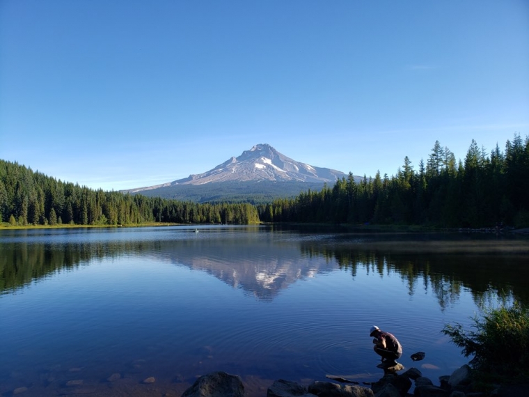 Trillium Lake by Mt. Hood in Oregon.jpg