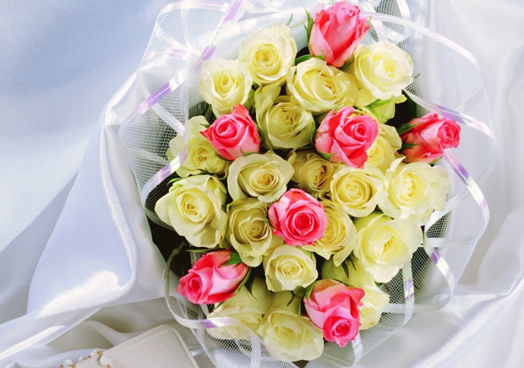 bouquet-of-roses-74207.jpg