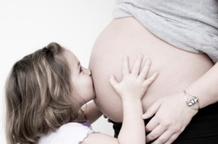become-a-gestational-surrogate-04.jpg